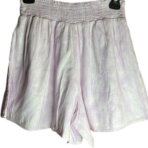 True Craft Pale Pink/Lavender Tie Dye Lined Short Medium - Picture 1 of 9